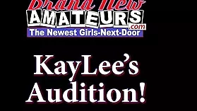 Kay Lee's intimate solo performance on webcam