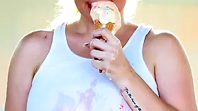 Kiki Daire's public solo adventure with ice cream and creampil