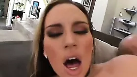 Lisa Lipps gives a blowjob to a chubby penis